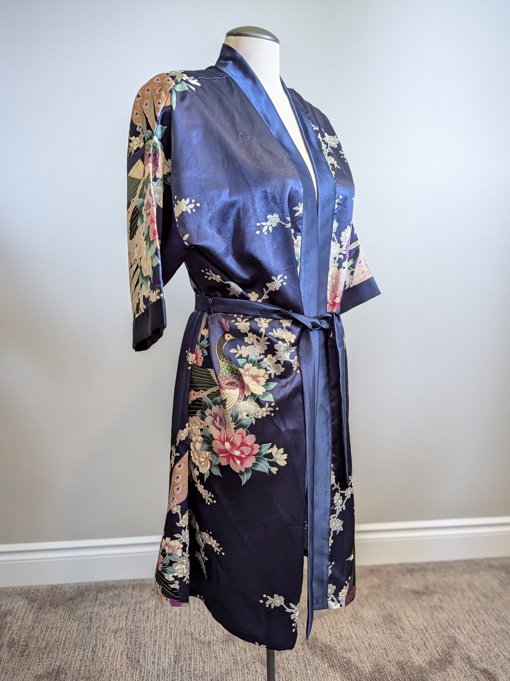 100% Silk Kimono Robe with Belt Peacock Lingerie Nightwear